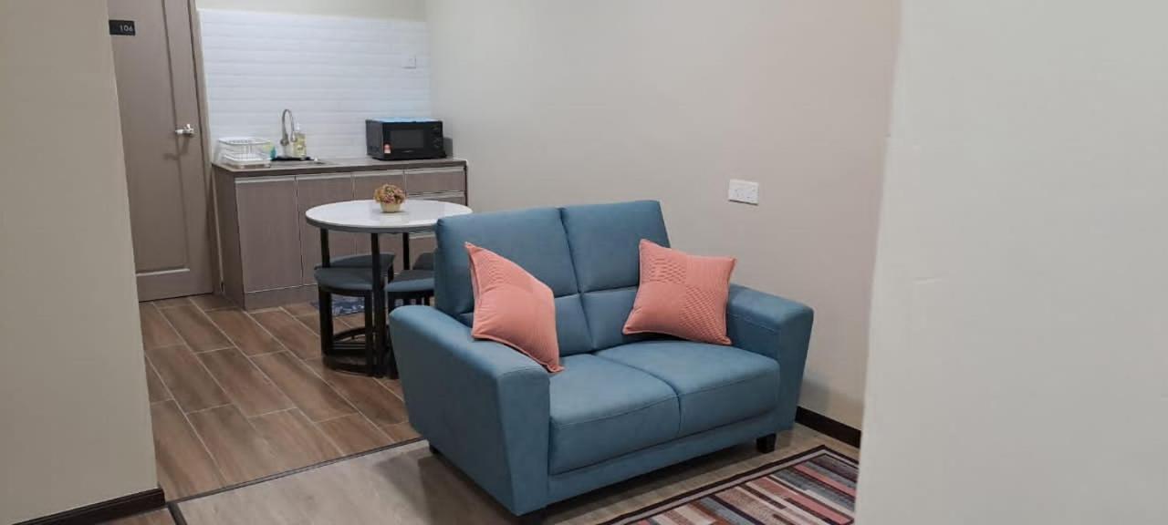 Skye Apartment Hotel Бринчанг Экстерьер фото