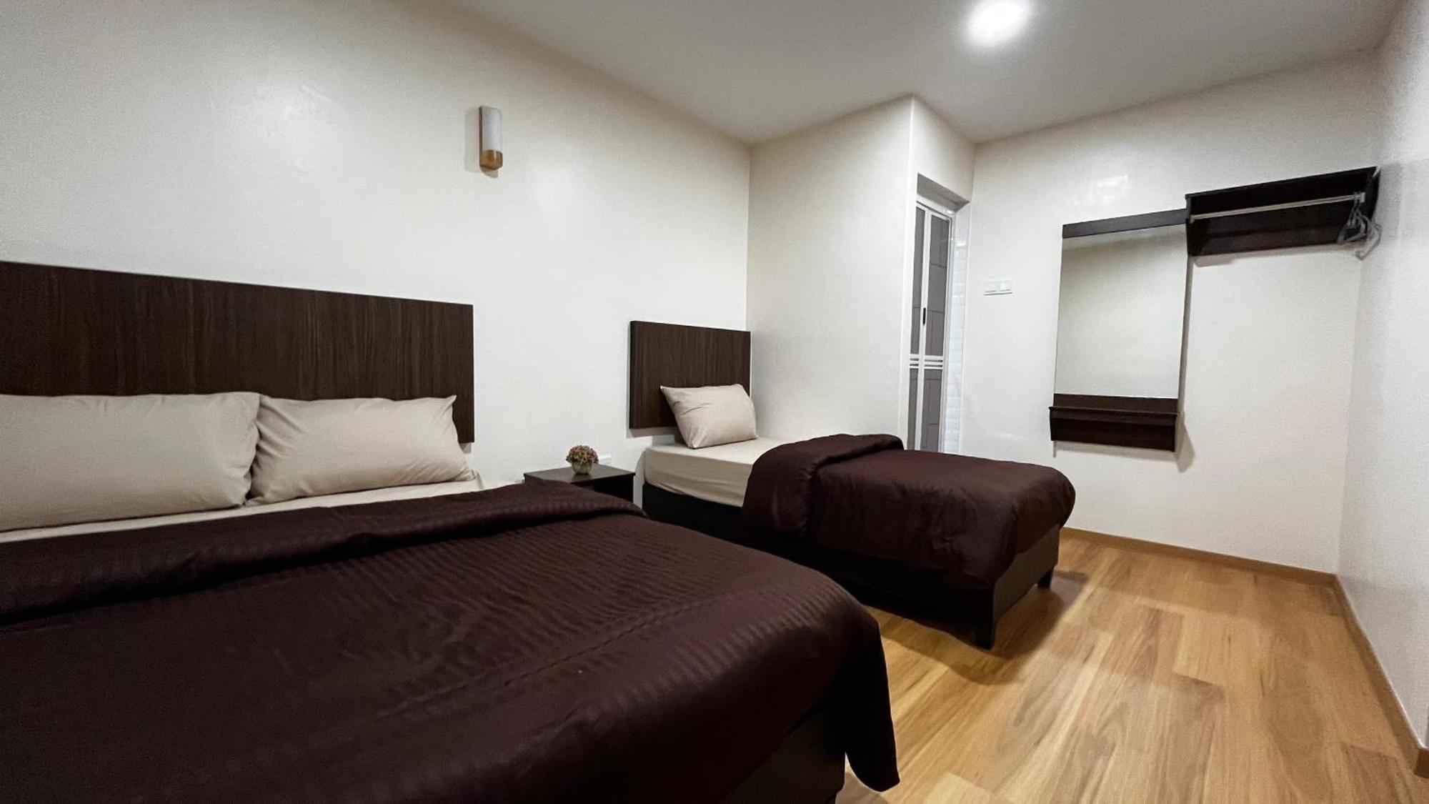 Skye Apartment Hotel Бринчанг Экстерьер фото